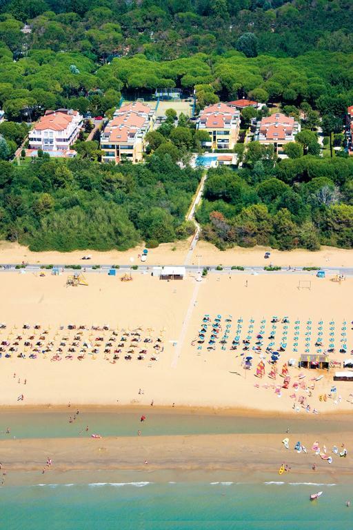 Residenza Le Altane Lägenhet Bibione Exteriör bild